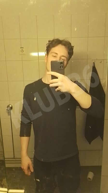 Tikru1235924178