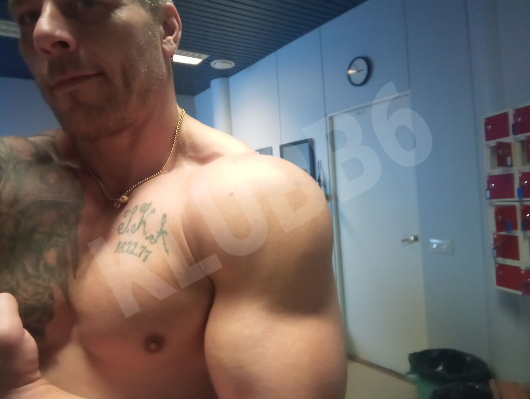 Hornyman794175350