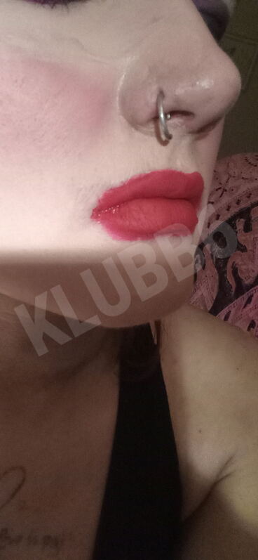 Sandrared995201290