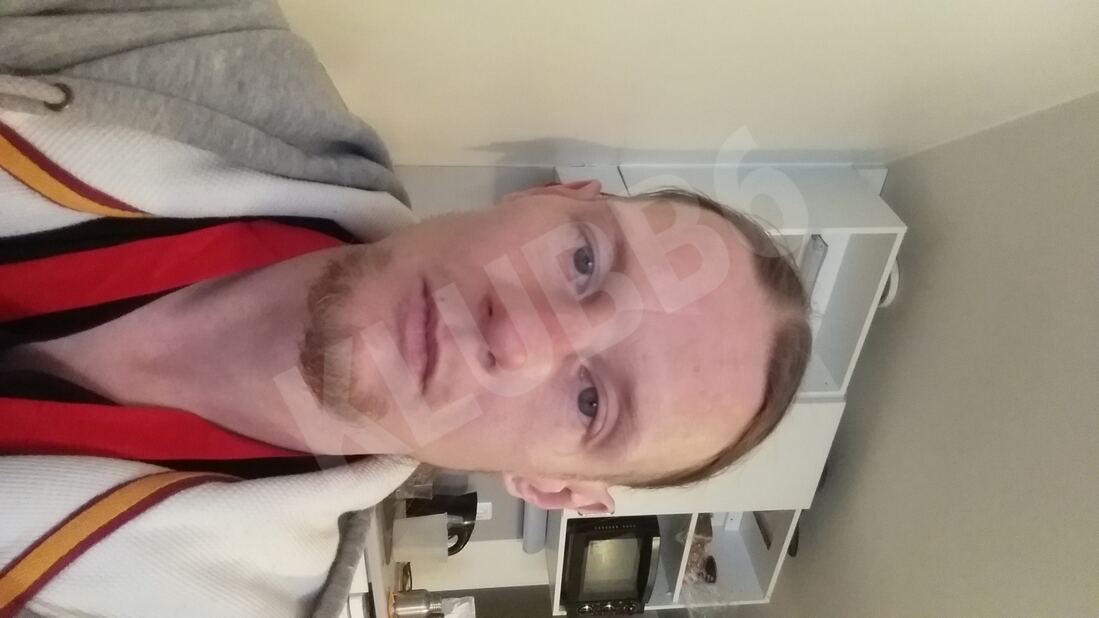 Mikael851553071