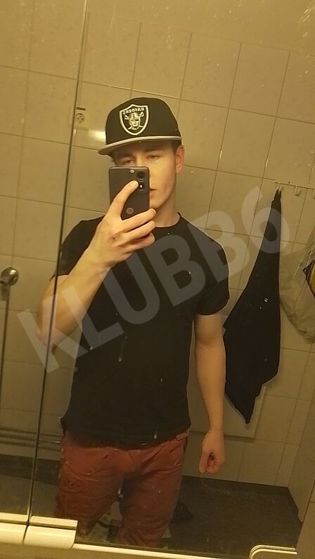 Tikru1235924174