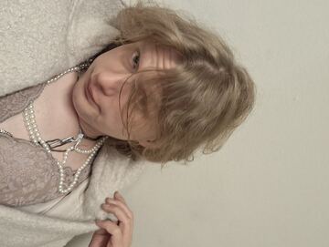 hkitonightlady